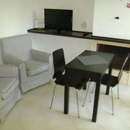 Agriturismo La Vite E Gli Ulivi Farm stay *